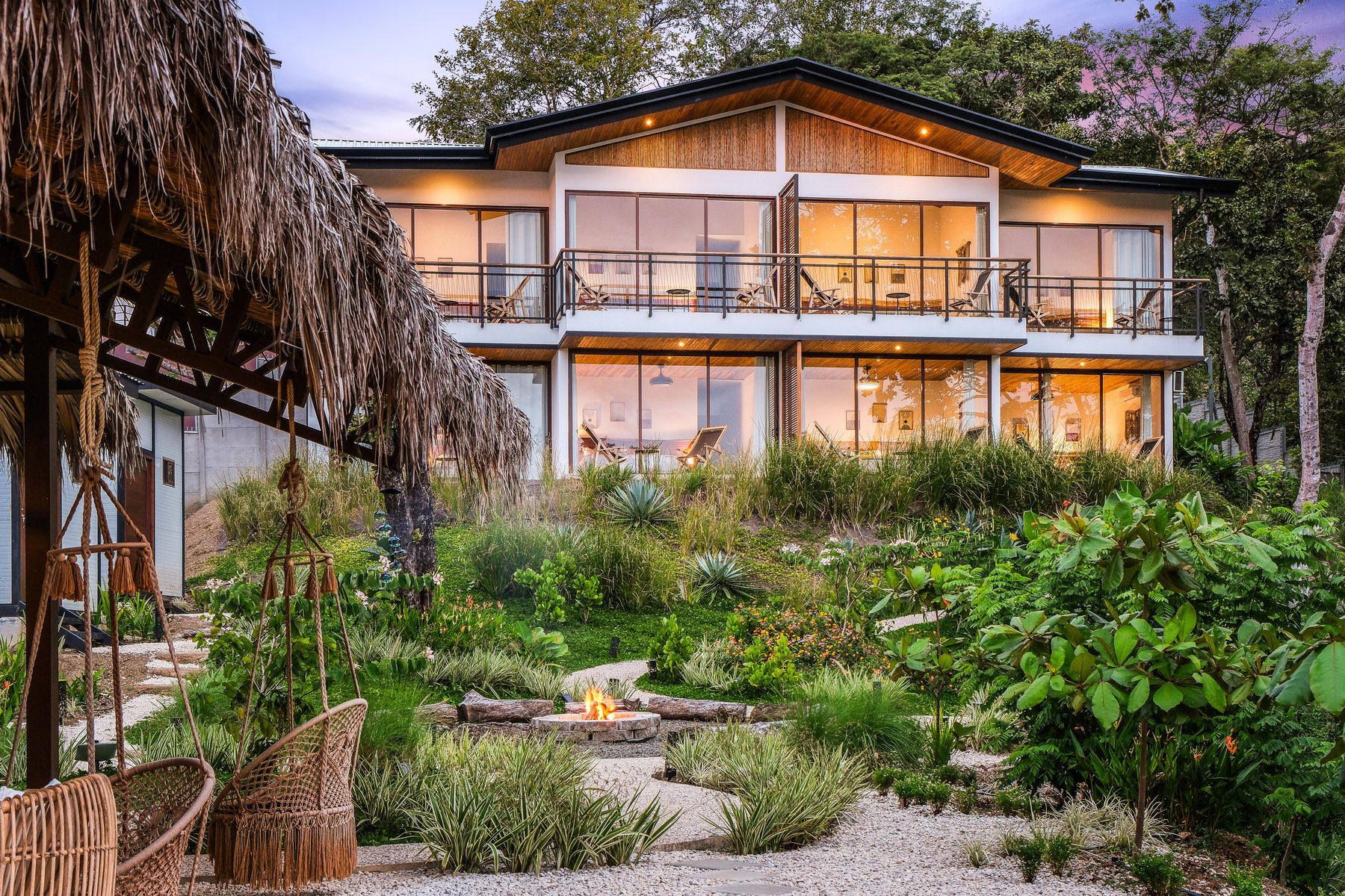 photo (tall) — Ananda Lodge
