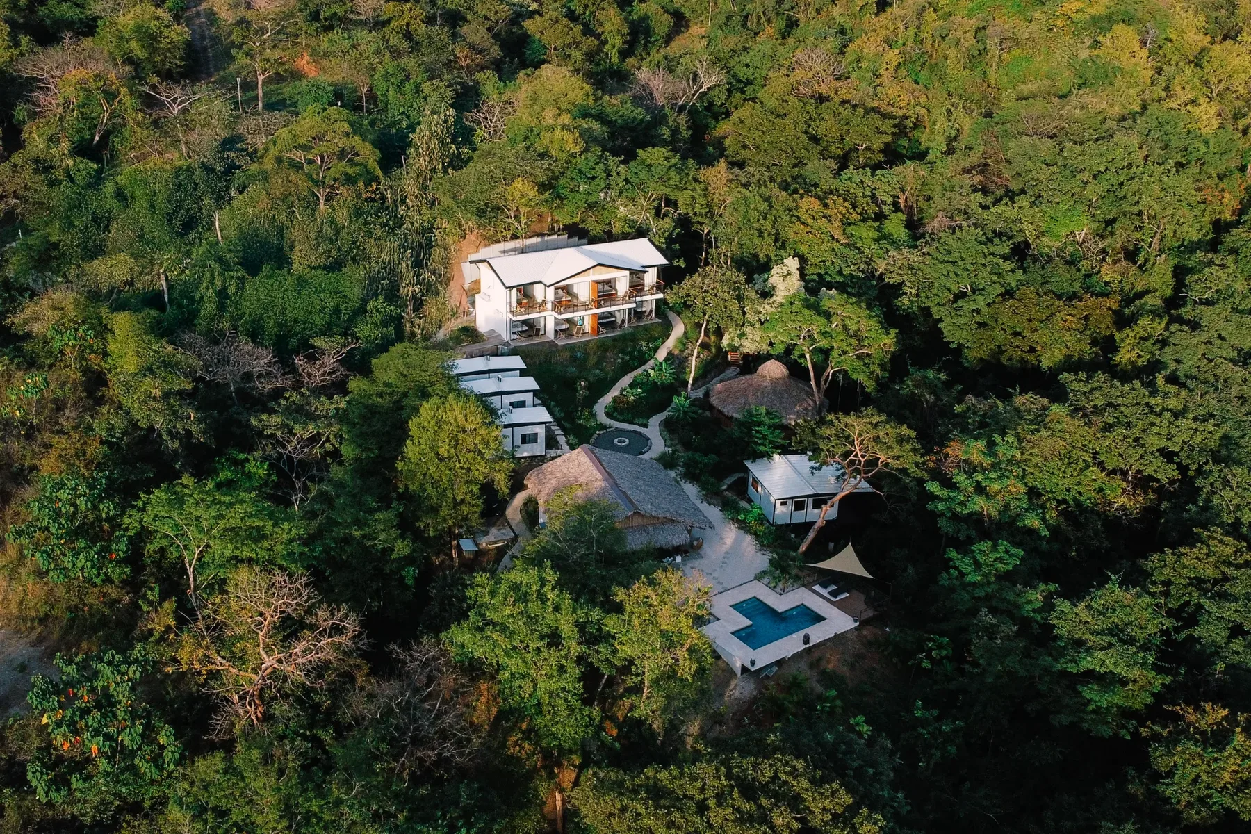 lodge / land — Ananda Lodge